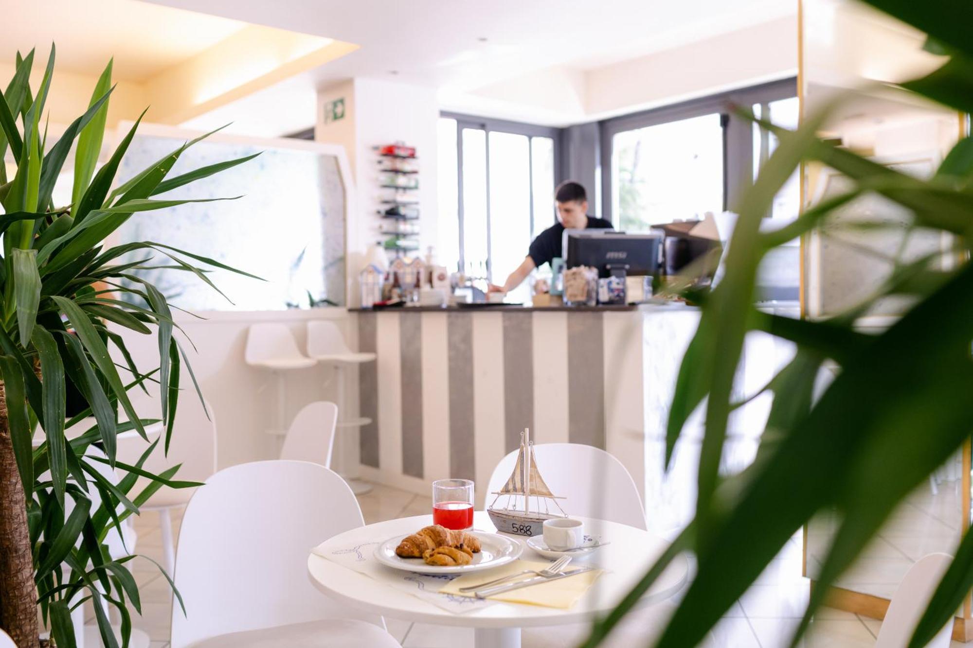 高尔夫酒店 卡托利卡 外观 照片